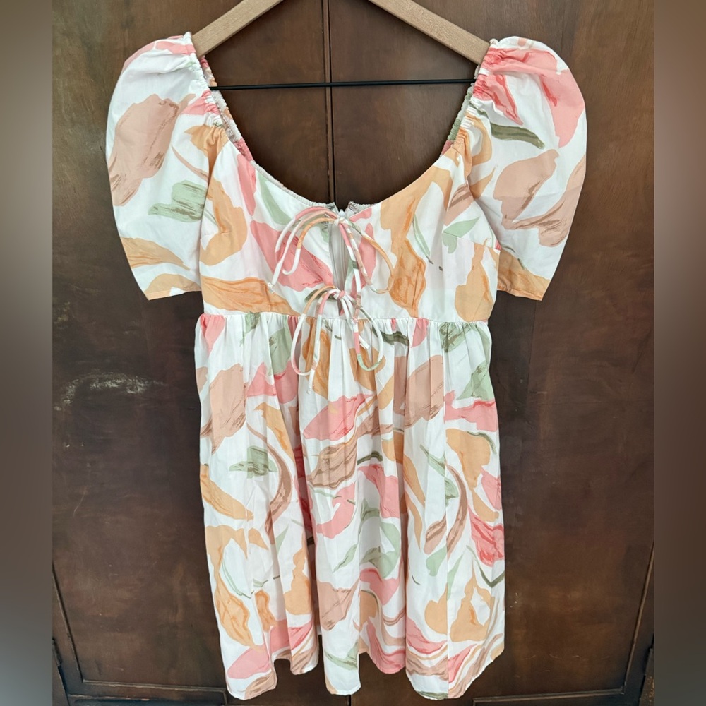 Abercrombie & Fitch Cream and Peach Floral-Print Dress